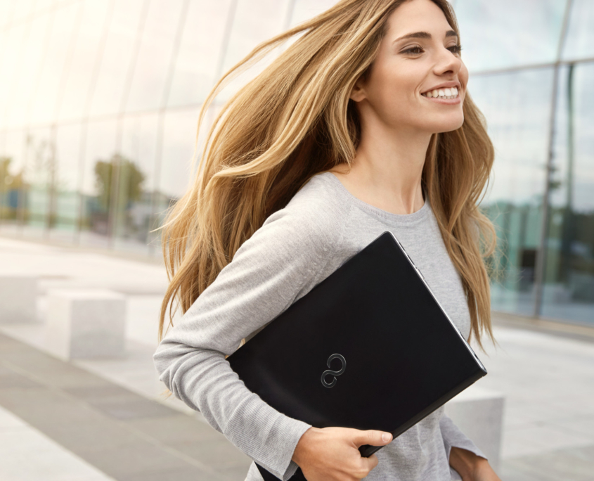 RS38627_T4B_Lifestyle_Lifebook_S_Urban-lpr